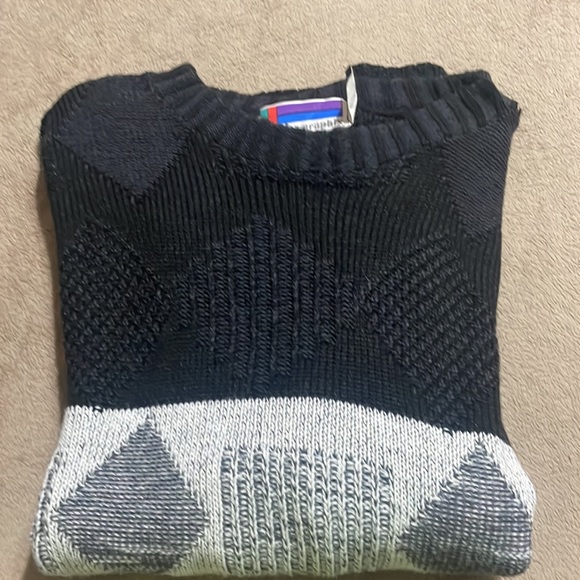Men’s Pullover Sweater. - Picture 4 of 6